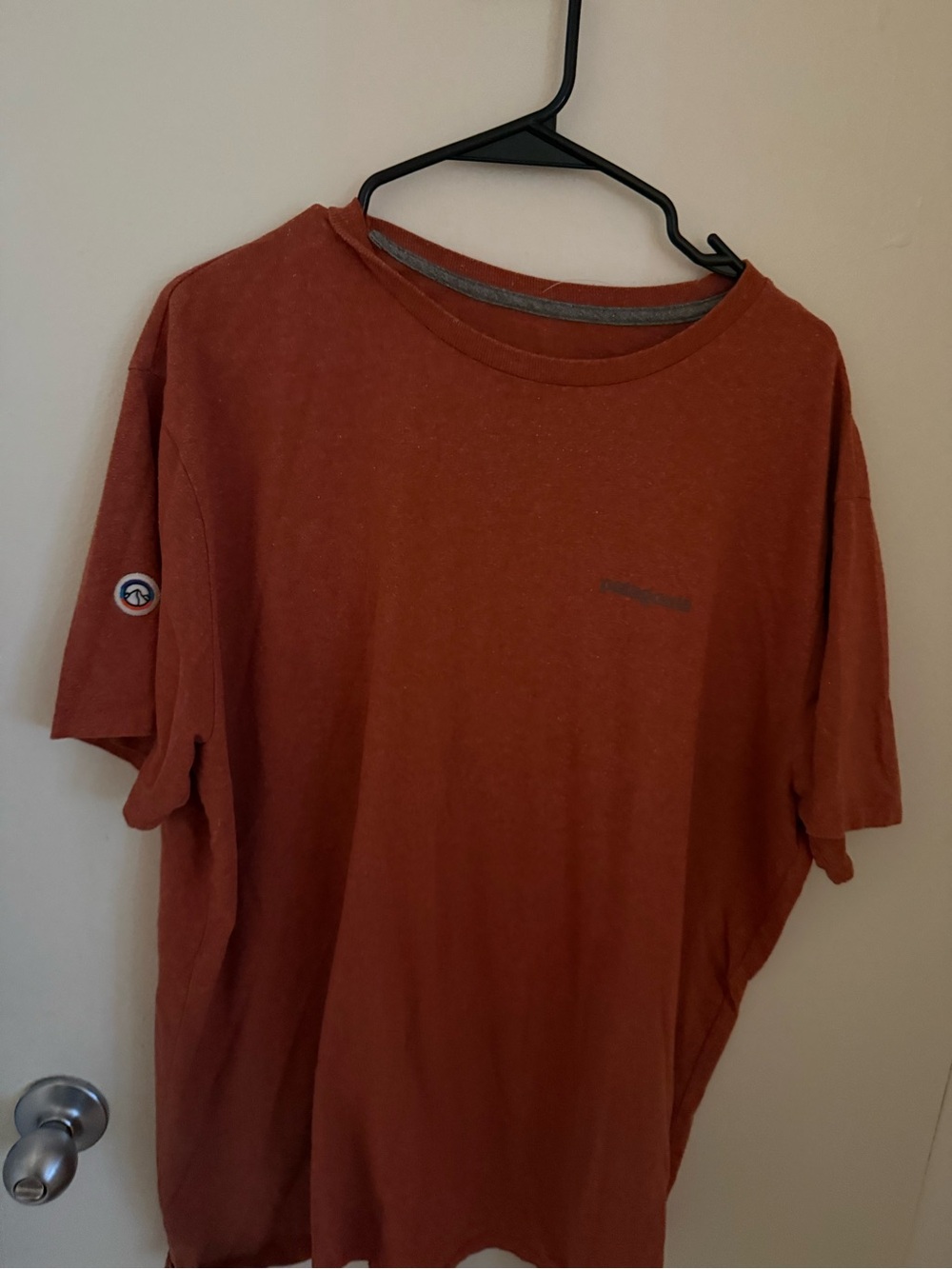 Patagonia Responsibili Tee T Shirt Women's L Orange Short Sleeve Hiking Casual - Picture 3 of 7